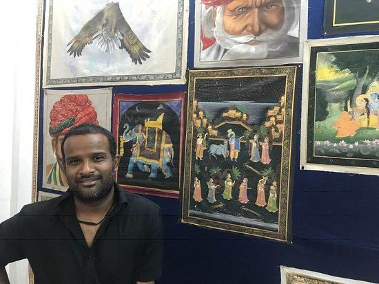 Locky Art School & Art Gallery